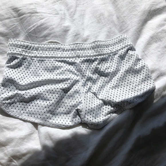 Nike reversible shorts - Picture 2 of 4